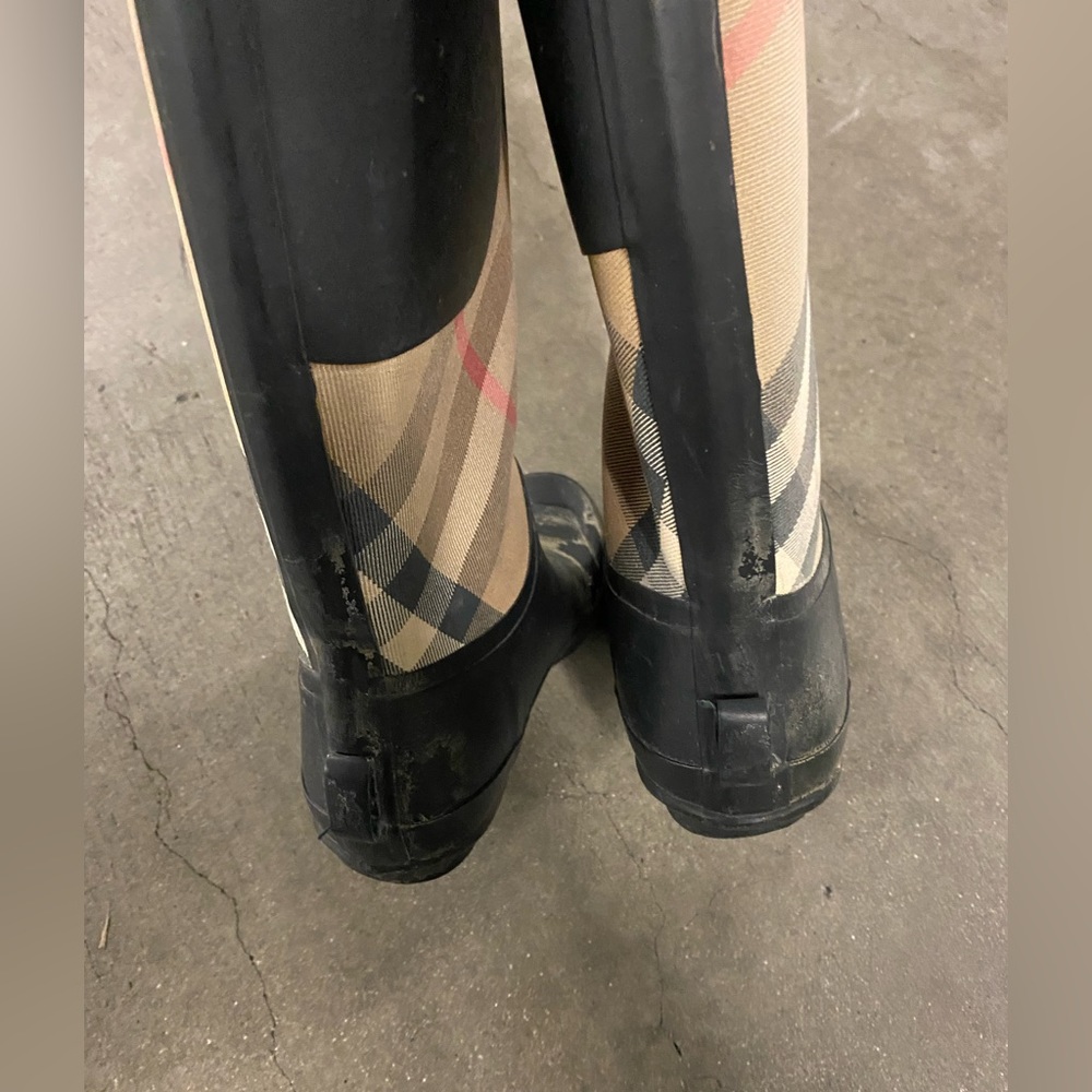 Burberry Rubber Rain Boots - Picture 5 of 10